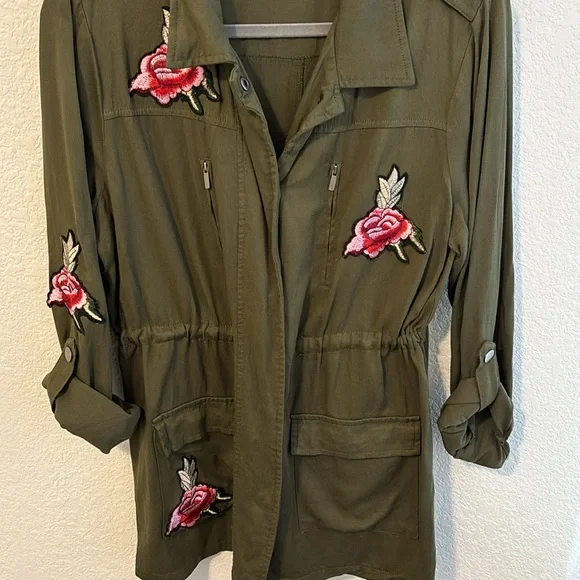 Jacket - Picture 6 of 7